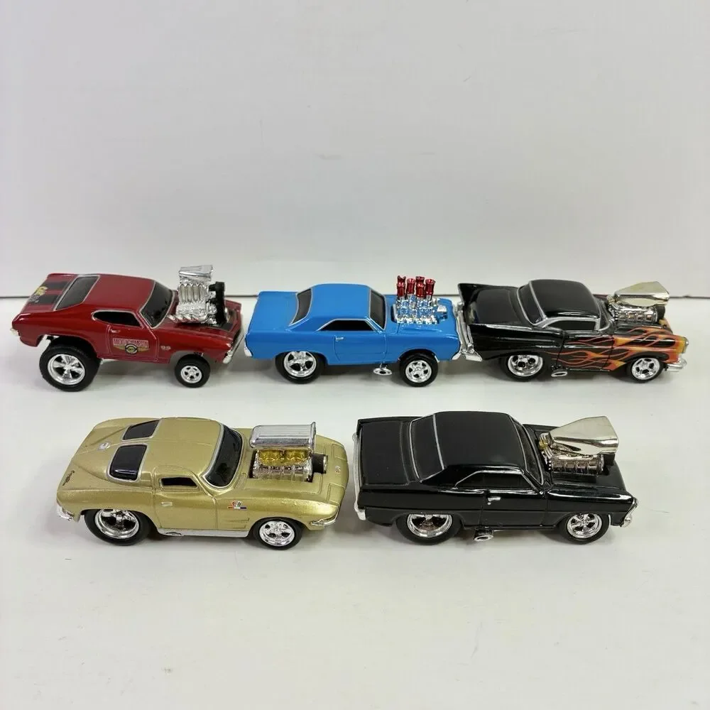 Lot of 5 Funline Muscle Machines 2002 Diecast Cars HotRods 1:64 3
